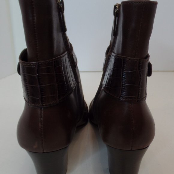Anne Klein Brown Leather Ankle Boots Zip Up  Sz 8.5 Goldtone Hardware Buckles - Picture 5 of 16